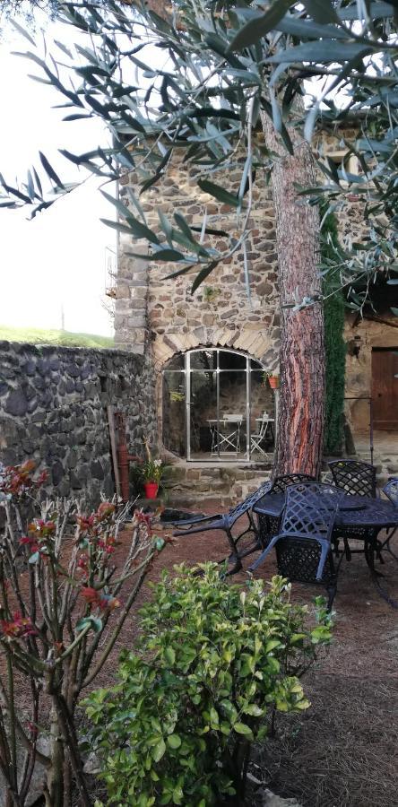 Domaine Insolite Du Petit Moras Chomérac Exteriér fotografie